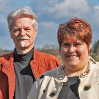 Portrait von Jürgen Kotzbauer und Melanie Plevka (Außenaufnahme)